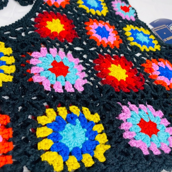 Forever 21 Crochet Crop Tank Top - Picture 3 of 8